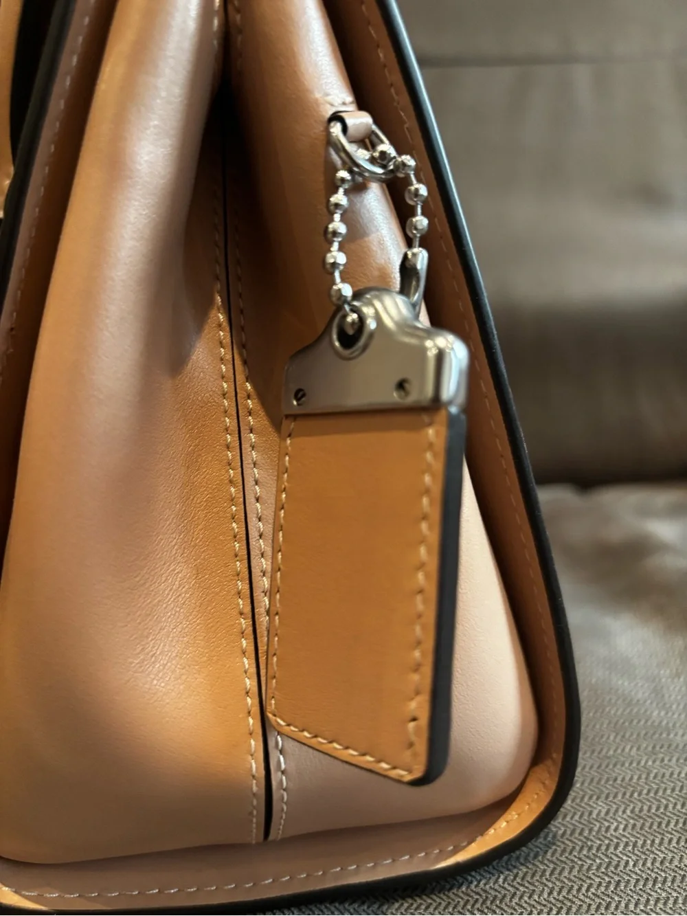 Coach Broome Carryall tan/nude